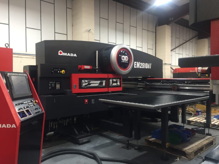 Amada EM2510 Electric Punch Machine stk2034 A
