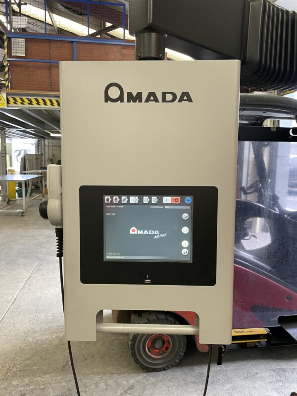 Amada HFE M2 100t 3m stk 1986 C