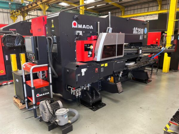 Amada AC2510 Punch machine stk 2054 A
