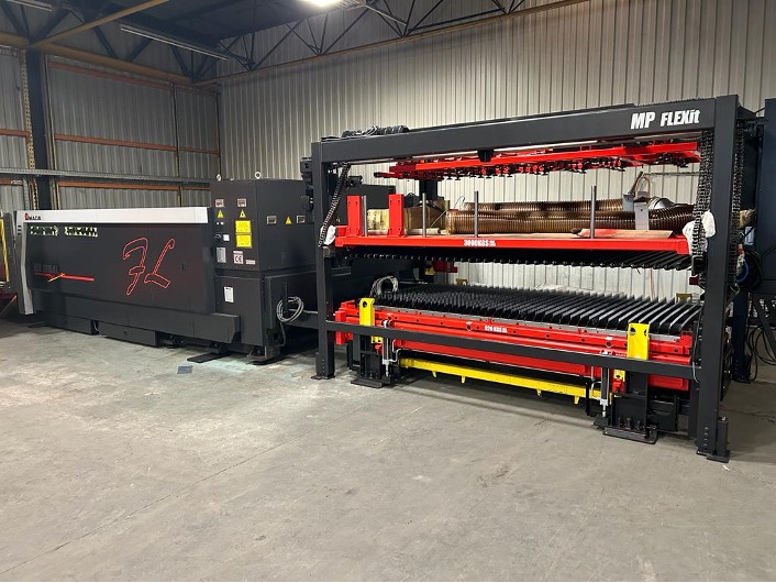 Amada LCG3015 AJ Fibre 4kw laser with MP Flexit 3015 supplied by JTES Ltd