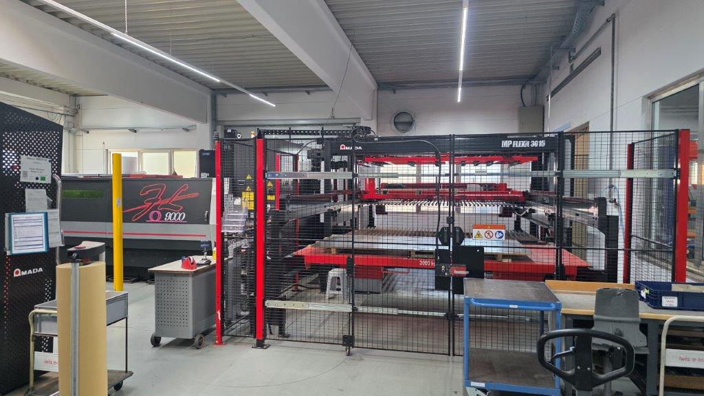 Amada ENSIS 3015 AJ 9kw Fibre Laser with MP Flexit (Stk 2085) / JTES Amada Machine Specialists Amada Ensis 3015 AJ 9kw Fibre laser with MP Flexit stk 2085 C