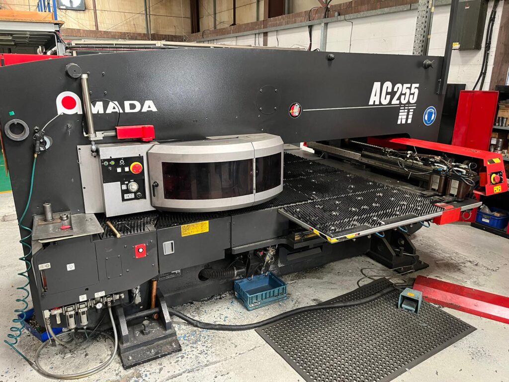 Amada AC 255 stk 2097 A